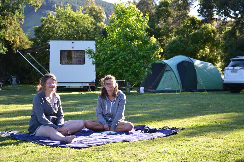 Smiths Farm Holiday Park Linkwater Exteriör bild